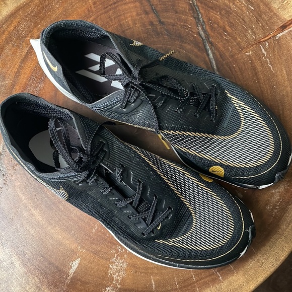 Nike Air Zoom X Vaporfly Next% 2 Racing Shoe - Picture 4 of 13